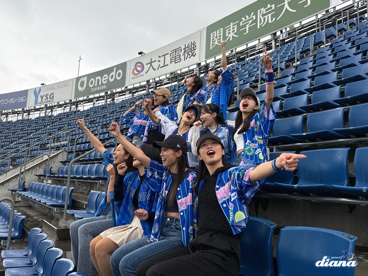 横浜DeNAベイスターズ 佐野 選手 選手顔写真総柄Tシャツ ミラー