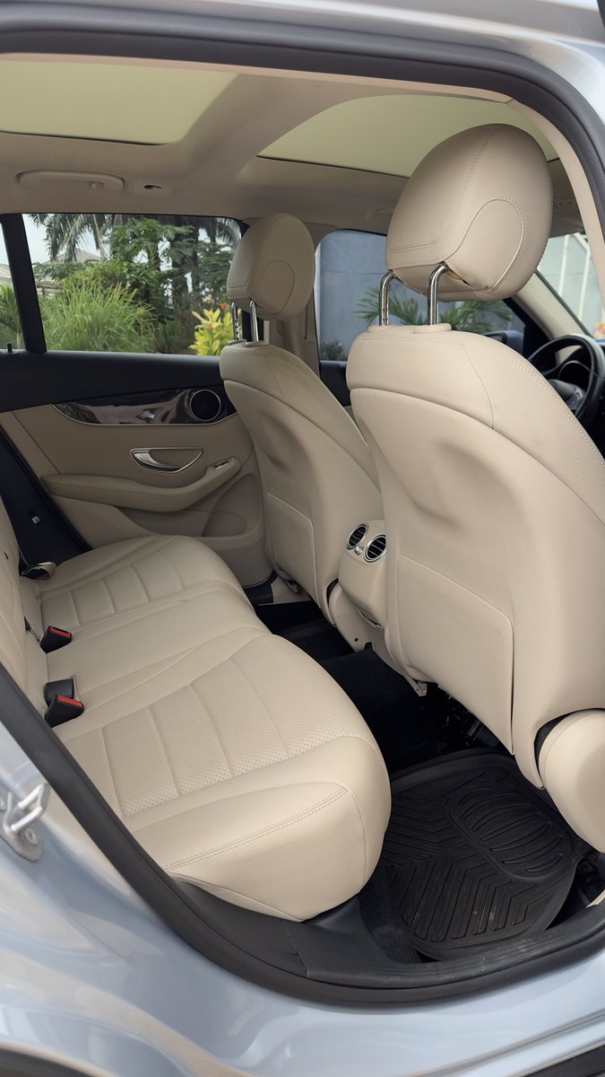 🔥 Fresh Arrival! 🔥
2016 Mercedes-Benz GLC 300 (Panoramic Roof) — Clean and Sharp!
✅ Foreign Used (Tokunbo)
✅ Full panoramic roof 🌅
✅ Mileage: 79,000 miles
✅ Super clean in and out
✅ Engine, Gear, AC — 100% perfect
✅ Smooth drive, luxury interior 💎
✅ Buy and zoom off,