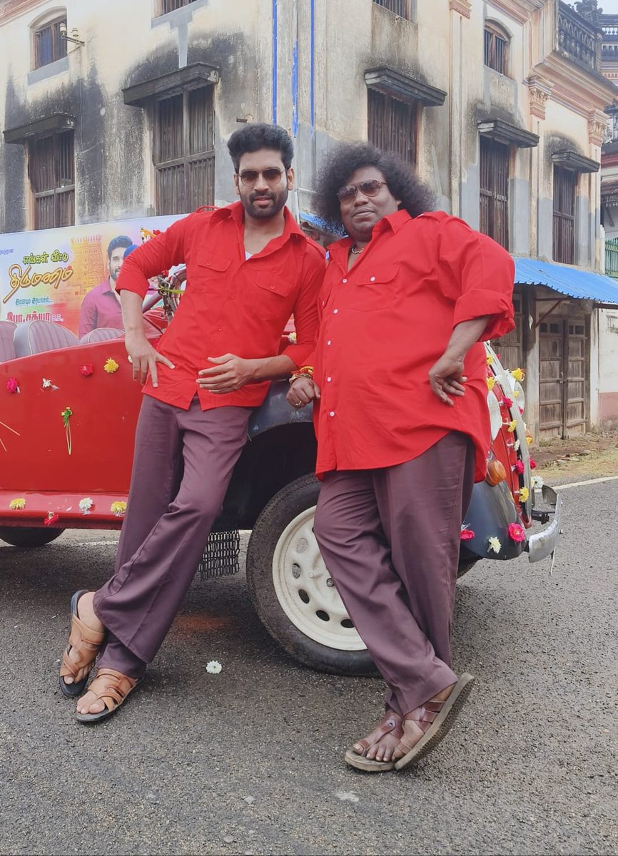 kollytalkies's tweet photo. #SureshRaviSNext #ProductionNo2 ⭐ing @SureshRavi08 &amp; @iYogiBabu produced by @BR_Talkies successfully wrapped up shooting &amp; post-prod in full swing 

From the makers of #KavalthuraiUngalNanban

Dir by #KBalaiya

Prod by #Bhaskaran #Rajapondiyan #Tangy 

@teamaimpr @ctcupdates https://t.co/lcWUBZ6V1j