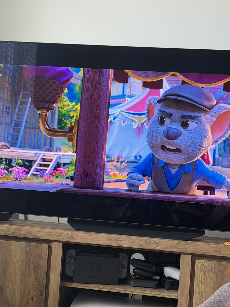 StealthyG's tweet photo. @MichaelMack Just got it on iTunes! Watching it now 👍 https://t.co/H6P63MhfWo