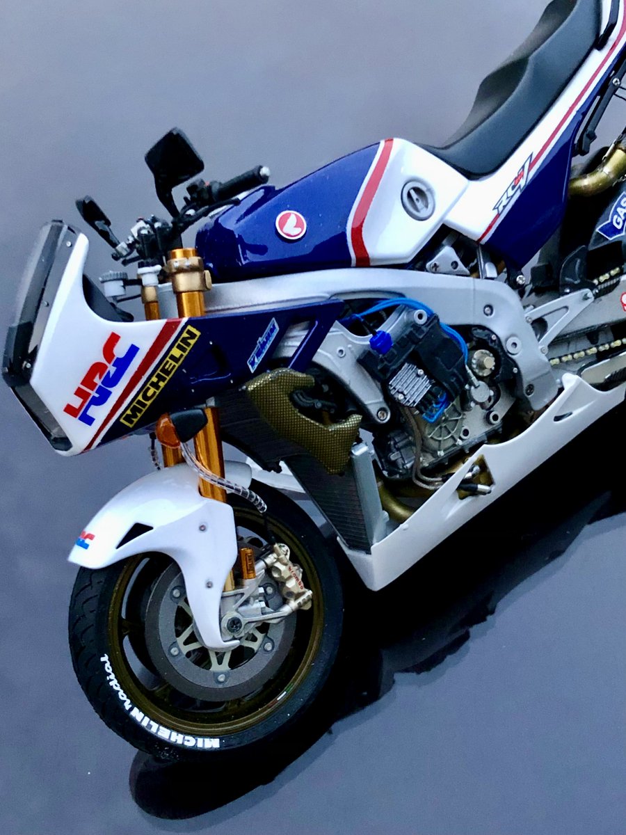 Fukulou318's tweet image. #みんなのサイドアングル見せて

アンダーカウル（ オイル受け
を取り付けてみようかと
想うております😙✨💕🦉🍁

 #wip
 #タミヤ
 #バイクプラモ盛り上げ隊