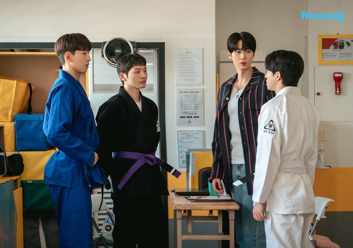 heavenly_pick's tweet photo. 🚨헤븐리 신작 🚨
【복숭아 꽃이 피었습니다】

건실하게 살아온 27살 모태솔로 유도하 🐰
직장운은 안풀리는 와중에 연애운, 드디어 만개하다 🍑

<복숭아 꽃이 피었습니다> 오늘 저녁 6시 첫방송!
🔗https://t.co/Icyg6uj0KQ

#복숭아꽃이피었습니다 #PeachTrap #수빈 #차세진 #이도한 #차유현 https://t.co/QmzbrFOLyT