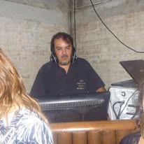 danielsaralegui's tweet image. SIEMPRE CON LA MUSICA IDEAL PARA CADA MOMENTO DE TU JORNADA.
DANIELSAN RADIO, 24 HORAS.
ESCUCHANOS EN NUESTR0 SITIO WEB : danielsanradio.com