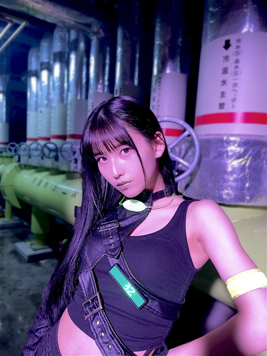 BURNBURNBURN
MV衣装サイン入りチェキ販売中🤍

3枚購入特典があるので3種類撮影📸
かっこよくて大好きな衣装！着るの最後なので是非ゲットしてください✨️

GETはこちら⬇️
ec.2i2.jp/items/122917301