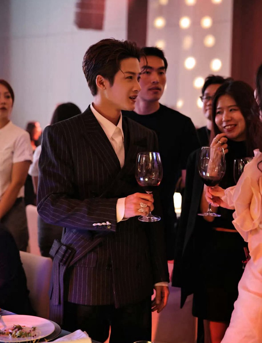 JCT_OfficialGFC's tweet photo. 2025/10/28 ELLE Style Awards 80 Years in Sanya

Pics©️摄影师Jacky
#檀健次 #tanjianci #đànkiệnthứ #ถานเจี้ยนซื่อ #단건차 #タンジェンツー #ELLE #ELLE风尚大典 https://t.co/ytJq03dktg
