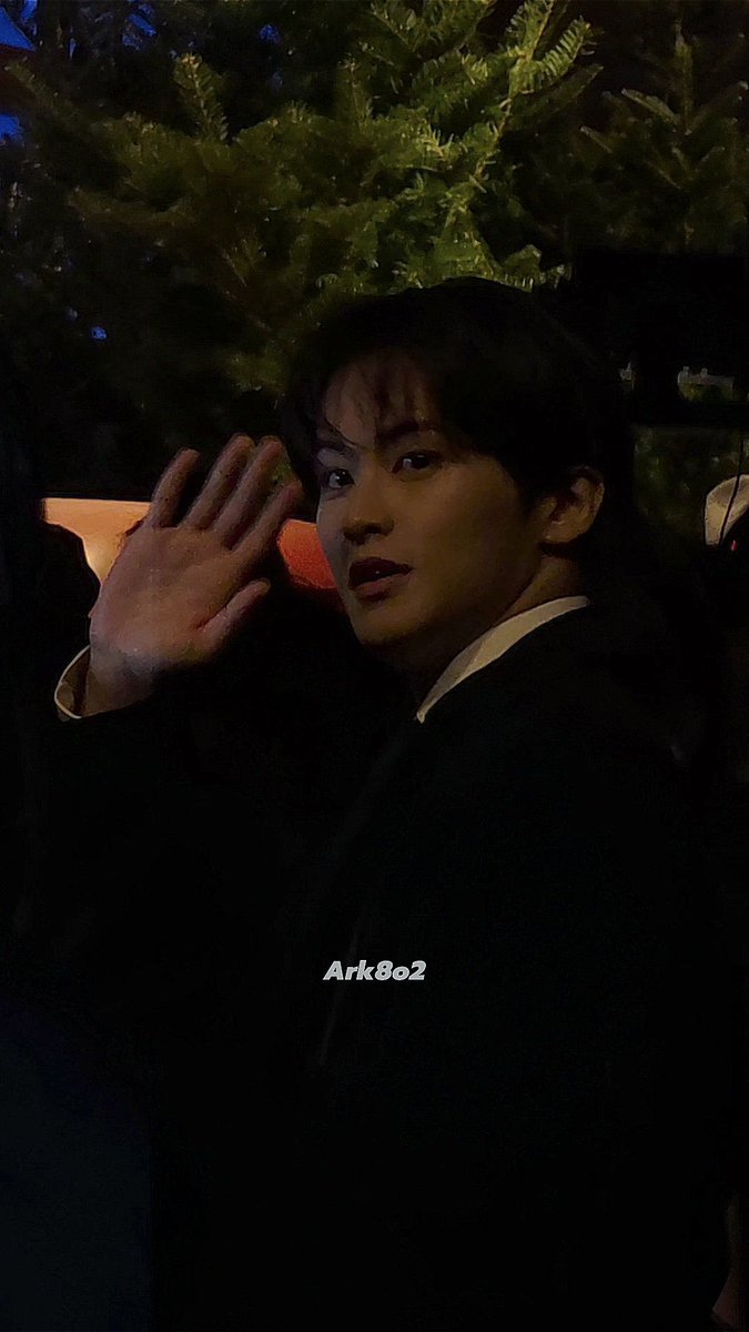 마크 그리핀도르 후플푸프 인줄로만 알았는데
갑자기 걍 슬리데린 학생회장 말아줘버리심