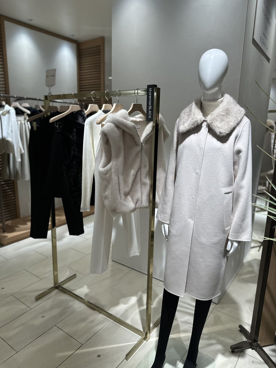 エムプルミエ　Mプルミエ　新品タグ付き 定価５６１００円　36サイズ M-PREMIER【エムプルミエ】公式通販｜m-i-d e-shopping（エム