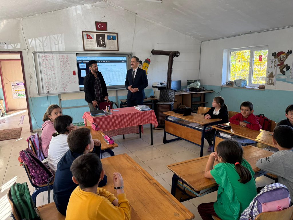 📌 Cevizli İlkokulu Ziyareti
İlçe Millî Eğitim Müdürümüz Kerim TORAMAN, Cevizli İlkokulu’nu ziyaret etti.
Ziyaret sırasında Müdür Yetkili Öğretmenimiz İsmail FİL’den okulun mevcut durumu ve ihtiyaçları hakkında bilgi aldı.