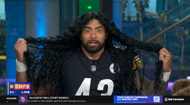 Steelersdepot's tweet image. Manti Teʻo looks more like Jaylen Warren than Troy Polamalu 😂🤣 @gmfb @nflnetwork #Steelers #NFL