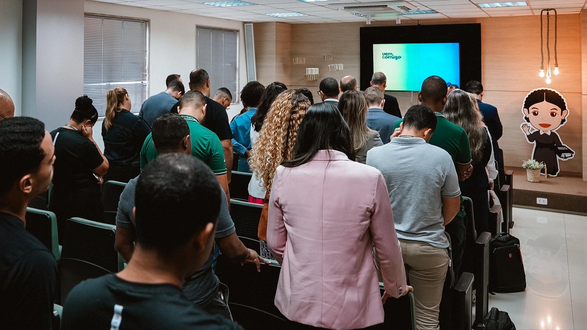 Hoje finalizamos a Semana do Espírito de Profecia em nossa sede administrativa e iniciamos um simpósio em diversas cidades, com a presença do pr <a href="/heliocarnassale/">Helio Carnassale</a>,  reforçando a importância do dom profético para o povo de Deus e celebrando o Dia do Espírito de Profecia (01/11).