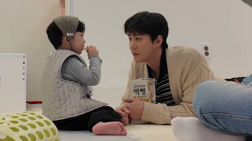 oshliuv's tweet image. just baby with another baby!