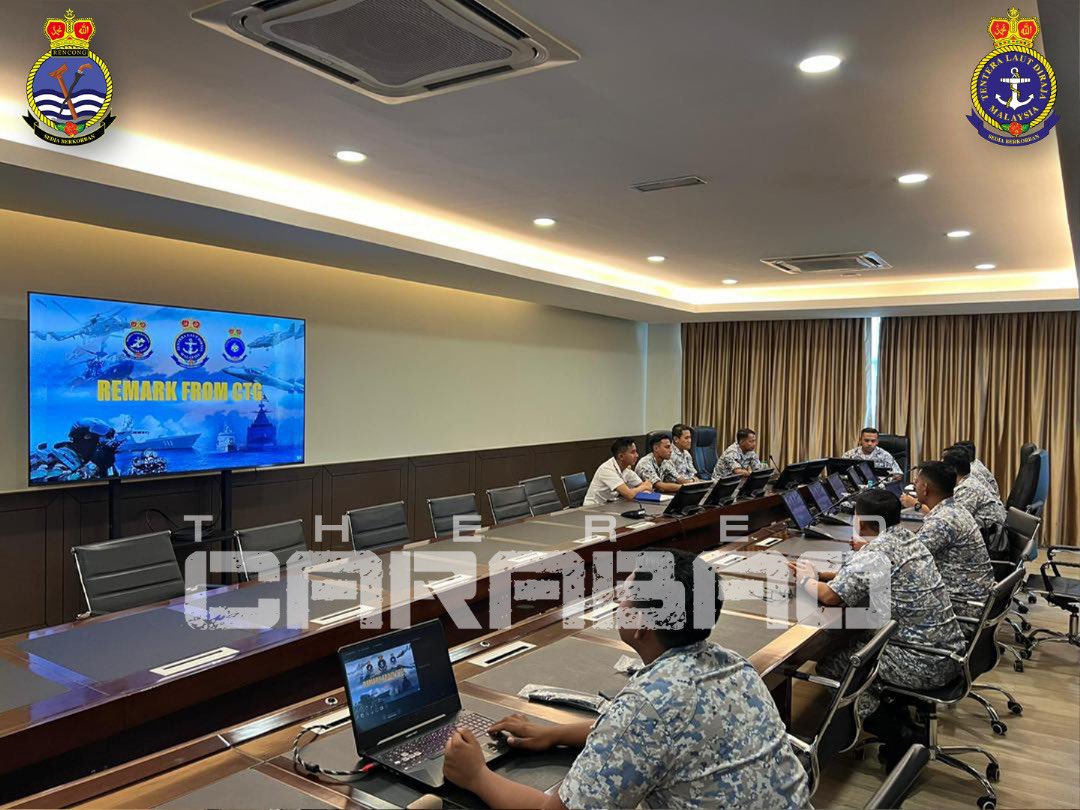 31 Okt 25 – KD RENCONG, KD SUNDANG, KD SERANG dan Skn FCB melaksanakan CTG Brief di Gyro Room, Wisma Kejora sebagai persediaan menghadapi Thursday War pada 2 dan 3 November, bagi memperkukuh koordinasi, kesiagaan dan keupayaan operasi di laut.

#KDRENCONG
#LMS114
#ThursdayWar
