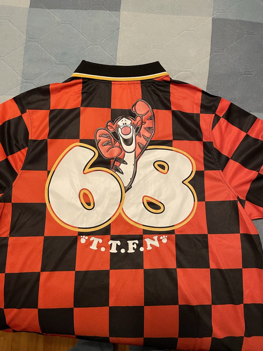 My Disney Stuff: Tigger Jersey

This was a birthday present from my awesome daughter! 

TTFN!