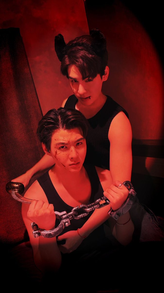 POOMSAINT_OFC's tweet photo. Happy Halloween~~👻

Haunted by PoomSaint
#PoomSaintMood https://t.co/4eerP0H7u7