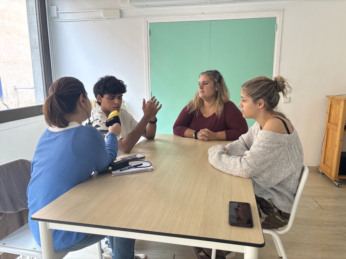 stjosepgracia's tweet photo. Sara Cañete entrevista a l’alumnat del 4t Plus pel programa Ofici d’educar de @3CatInfo https://t.co/LySzDwKCTF