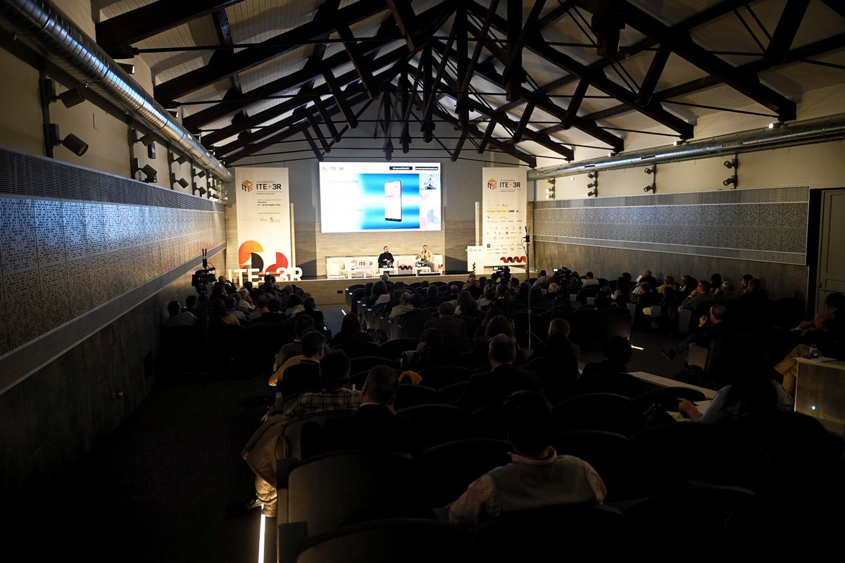 Os dejo por aquí un rápido esquema mental de una parte de la conferencia impartida este lunes 27 de Octubre en el VII CONGRESO ITE+3R - Palencia. Gracias al <a href="/_ICCL_/">ICCL</a> por contar con mi colaboración. #IA #arquitectura