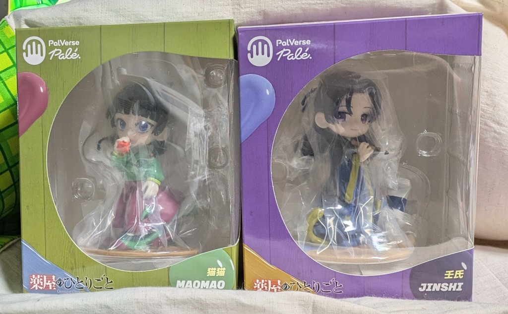 来たぁぁぁ💕💕💕💕
二人とも顔が良いっっ！！！
置く場所を作る暇がないから、イベント終わってから開けようかな。でもその前にコラボカフェとかに連れていきたいなぁ。とりあえず今日はがまん！