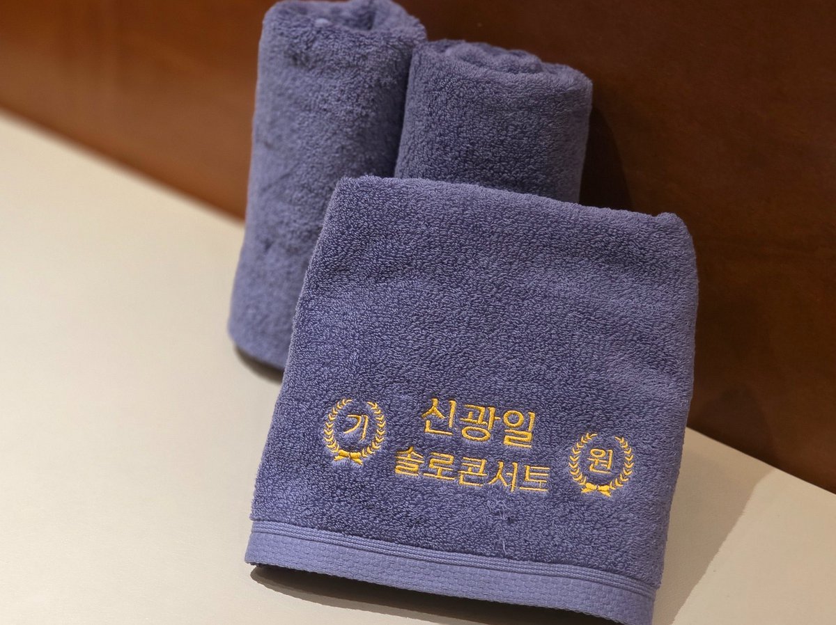 옹동(군필) tweet media