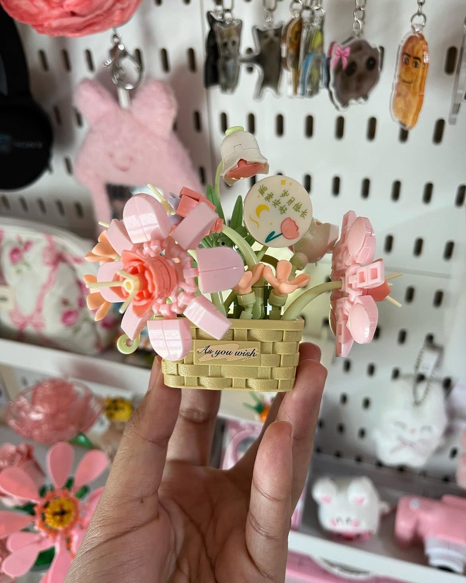 𝙖 𝙧𝙞𝙨 tweet media