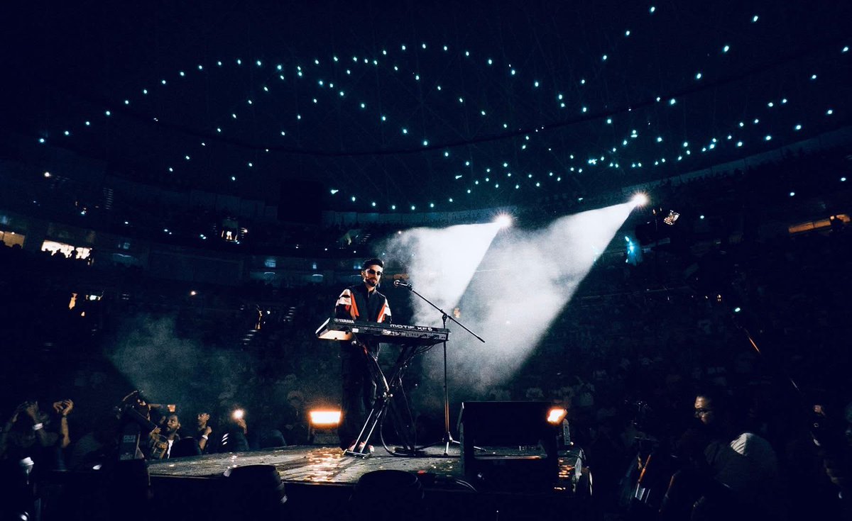 Robelighting's tweet image. Indian superstar Anirudh played a homecoming show as the finale to his “Hukum” world tour in Chennai, India, with a lighting design by Bala Subramanya, Albin Biju &amp;amp; Guru Somayaji from design studio, 369 Design Lab, using @Robelighting #iFORTE LTX FS running on #RoboSpot systems.