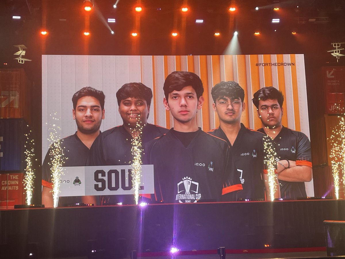 #FLASH: MIRAMAR MAGIC FROM TEAM SOUL! 🇮🇳

Team SOUL clinch the WWCD in Match 5 with 5 finishes, totalling 15 points!
The fan favourites are back on the board! 🔥

Reports <a href="/Kalagraphe88134/">Kalagrapher</a> 

<a href="/S8ulesports/">S8UL</a> <a href="/OfficialBGMIIND/">Krafton India Esports</a> 
#BMIC2025 #BGMI #KraftonIndia #TeamSOUL #Esports