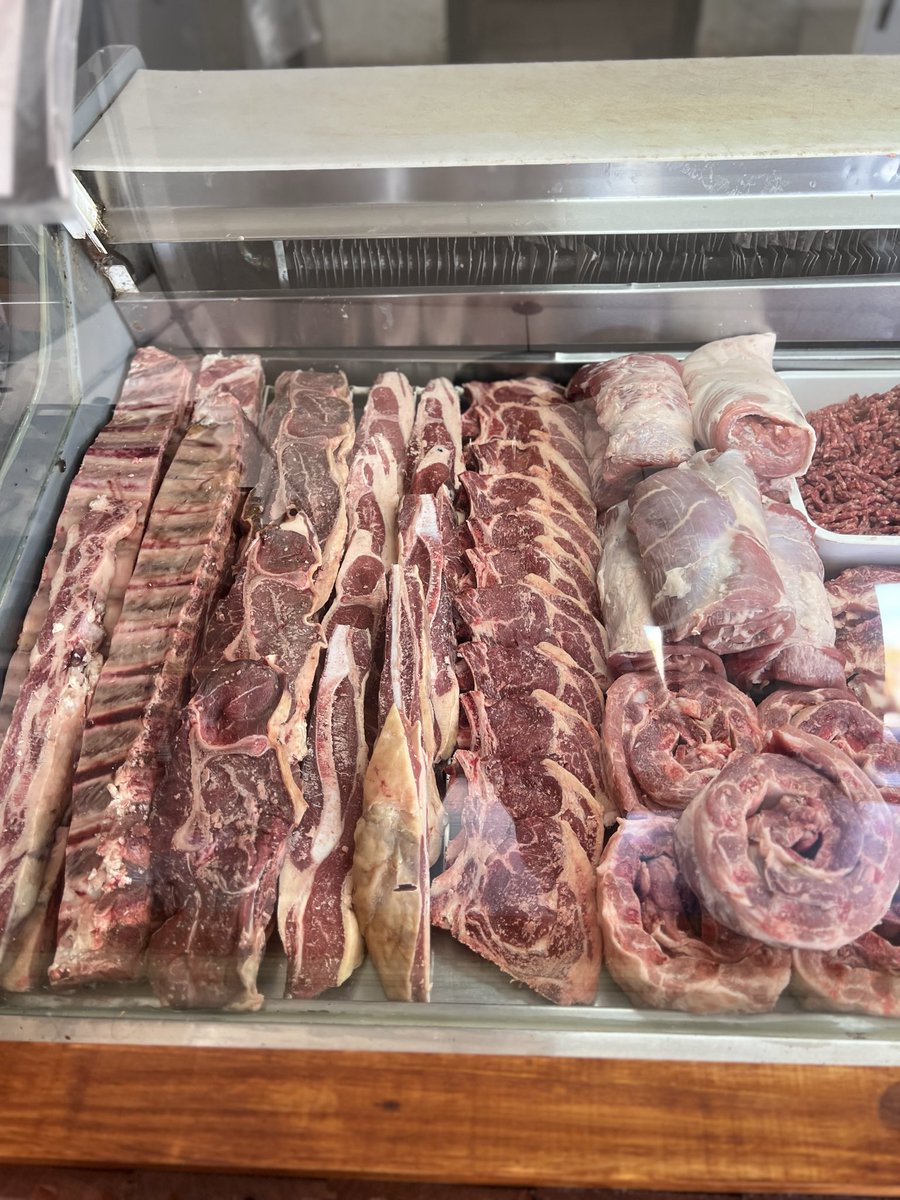 NicolleRoth's tweet photo. Yo veo esto y no entiendo a los vegetarianos . Se me hace agua la boca 😅 https://t.co/u9OBuJ5vMw