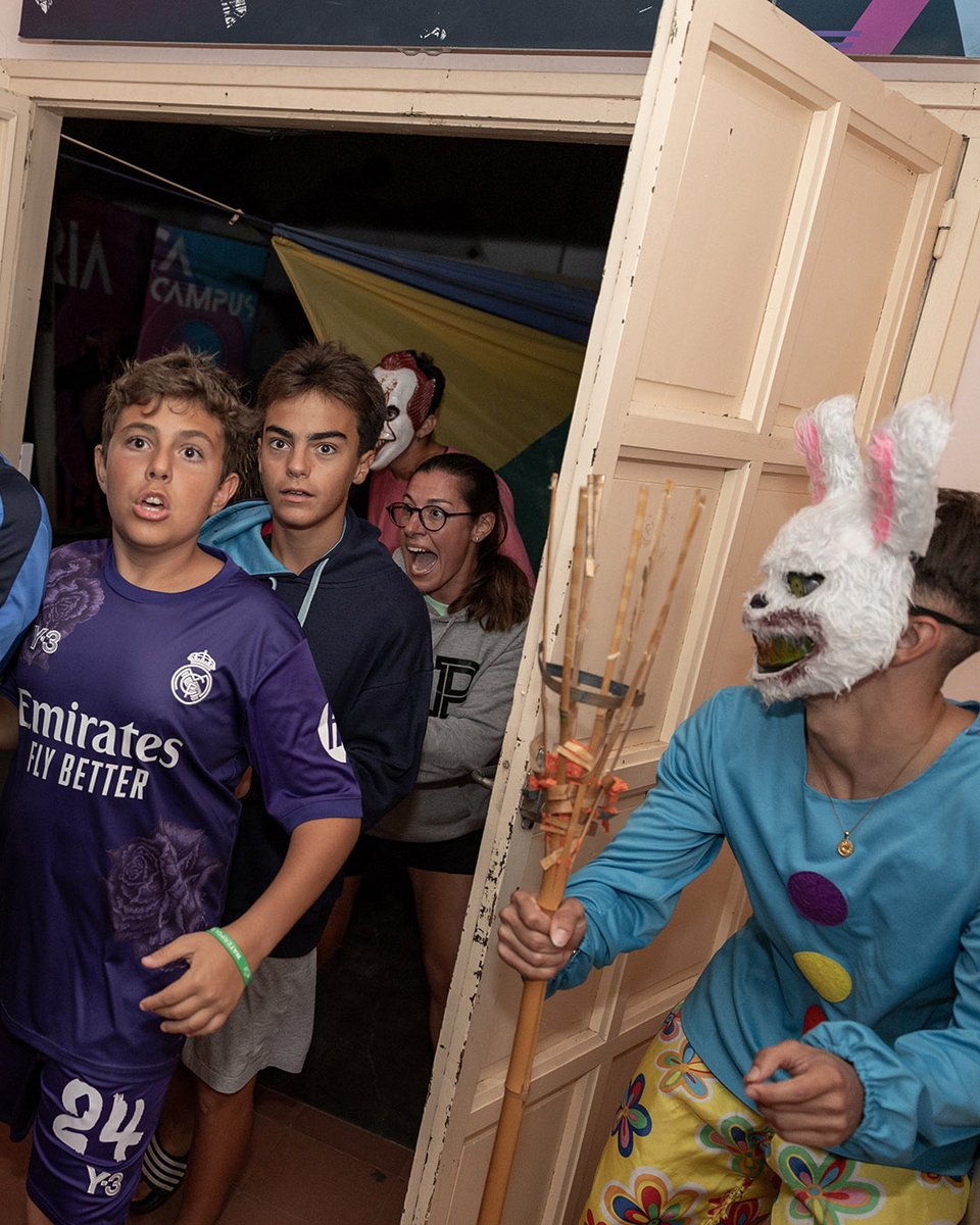 🎃 𝐅𝐄𝐋𝐈𝐙 𝐇𝐀𝐋𝐋𝐎𝐖𝐄𝐄𝐍 𝐂𝐀𝐌𝐏𝐄𝐑𝐒 ☠️

😈 En nuestros campus de Banyoles de verano nos avanzamos a la noche de terror más divertida 👻 ¡Pasadlo genial esta noche! 👺

#Halloween #waterpolo #WPCAMP