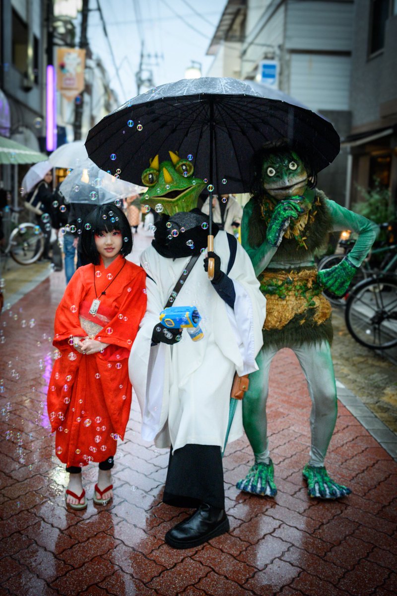 オ*ん様 落款あり 付下げ 暈し 蝶の乱舞文様 正絹 裄68.5 超トール