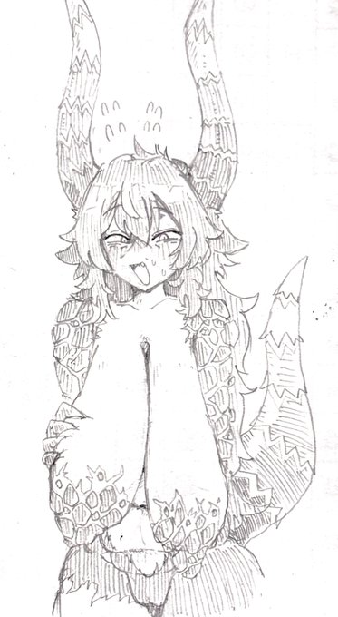 結婚○十年目、最近kzkが若い子とコラボしてる事を気にして必死に誘惑してくる🚪
🚪「kzk〜♡久々にどうじゃ♡ほ〜ら、kzkワシのオッパイ好きじゃろ〜♡…ちょっと最近垂れ気味じゃが…まだまだ若い子には負けんぞ♡」 