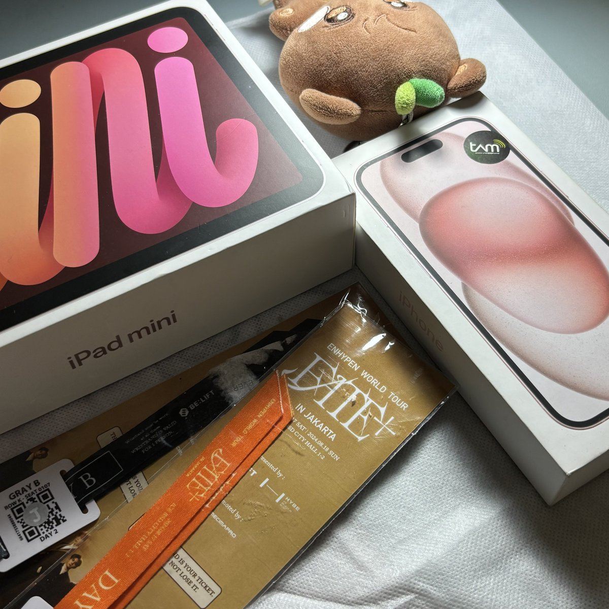 sangeyoon's tweet photo. jobless, but thanks to menang giveaway https://t.co/mHr7EBNGwj