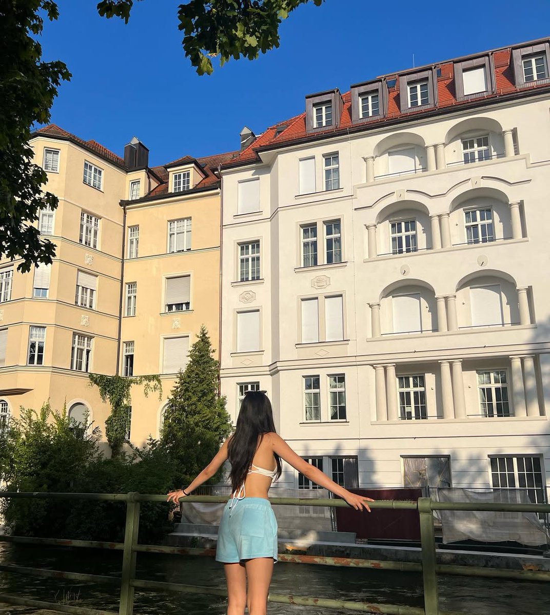 ginasoraya7's tweet image. Sometimes, the best thing you can do is slow down and spend time with yourself.  no rush — just peace, reflection, and gratitude. The more I learn to enjoy my own company, the more I understand who I truly am. 🌤️💭
#TimeForMyself #SelfCareJourney #InnerPeace #QuietMoments