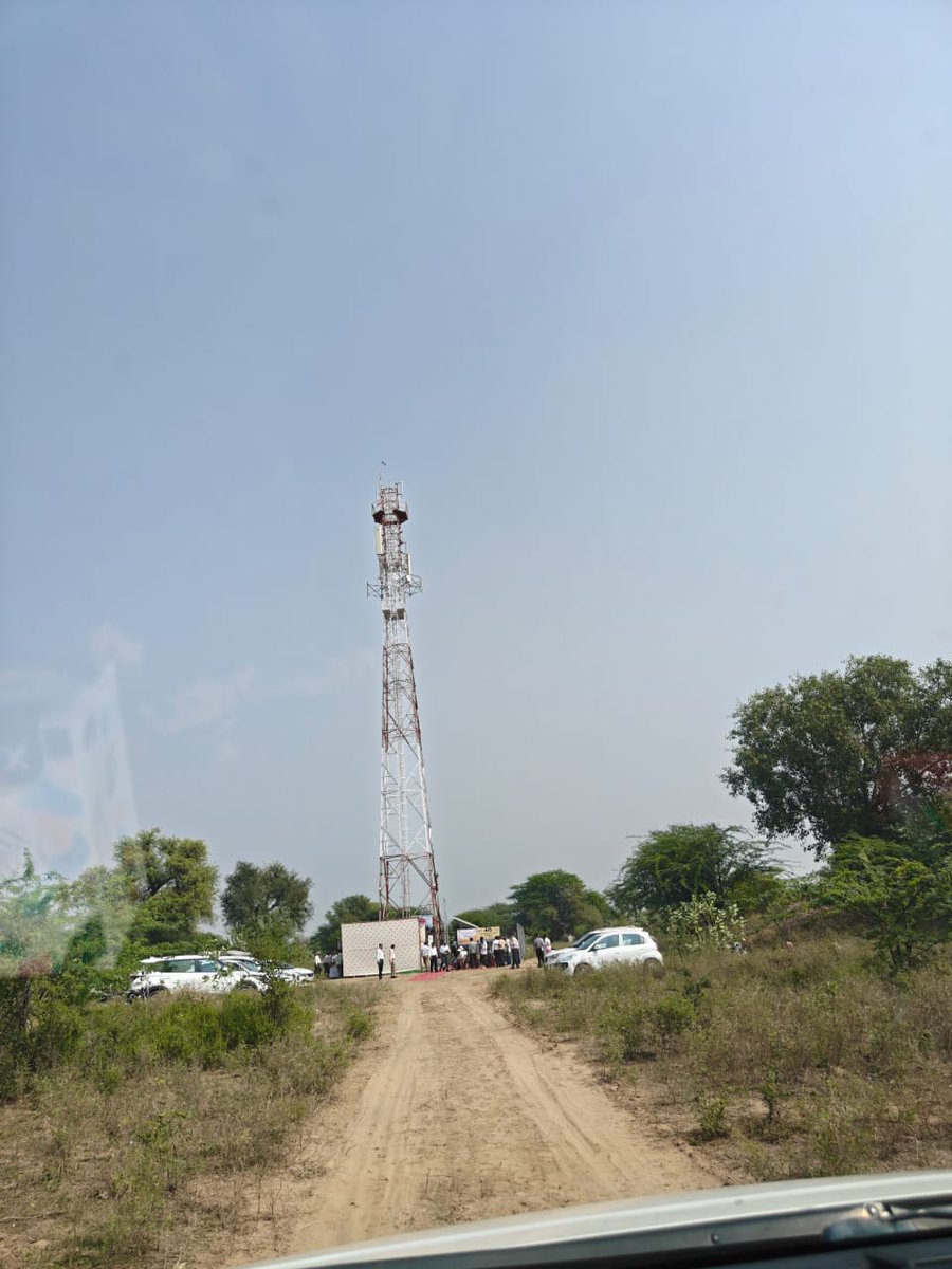 DoT_India's tweet image. Secretary Telecom Dr. Neeraj Mittal visited BSNL’s 4G Saturation Site at Shivnagar, Jodhpur, one of the sites launched by Hon’ble PM on 27 September 2025. He interacted with the Sarpanch and villagers who shared how indigenous 4G connectivity is transforming lives — from…