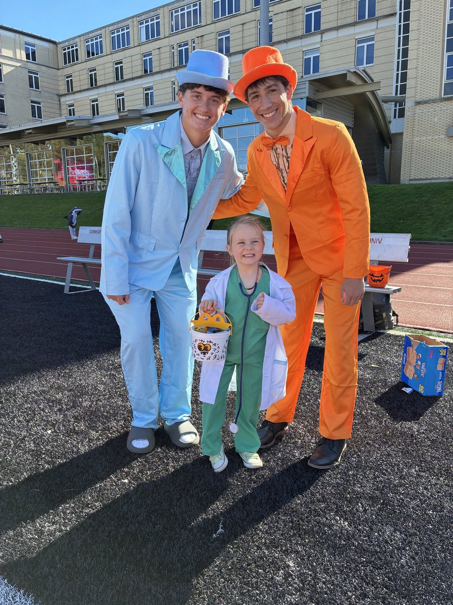 Carnegie Mellon Football tweet media