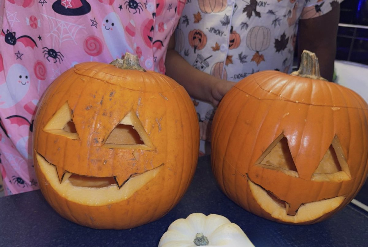 SherylGanpot's tweet photo. Happyy Halloween 🎃👻 https://t.co/aSv8XRYAWv