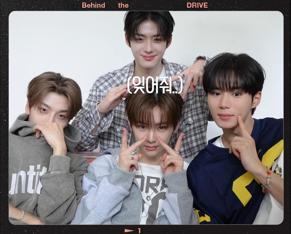 rabbitS2fox's tweet image. 자막 치우고 원본 ㄷㅏ 제출 ㄱㄱ