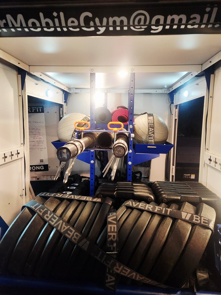 FitRoverTrainer's tweet image. In anticipation of the earlier Fall season, we have enhanced the trailer&apos;s lighting to prioritize safety during evening exercise. You can rest assured that we will continue to prioritize exercise, and our bodies will adapt to the cold. 😉 

 #nightlife #nightvibes #nightroutine