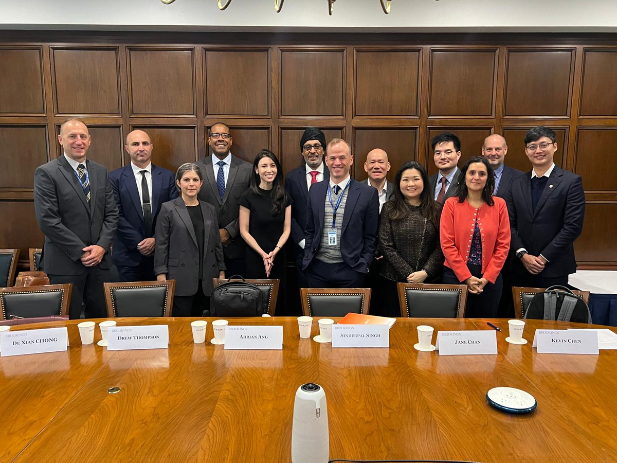 USP_RSIS's tweet image. A group of @RSIS_NTU researchers have been in the US for a research trip this past week. We’ve had a lot of fruitful meetings – and, with any luck, we&apos;ll be sharing our thoughts in some of our upcoming episodes. Stay tuned!