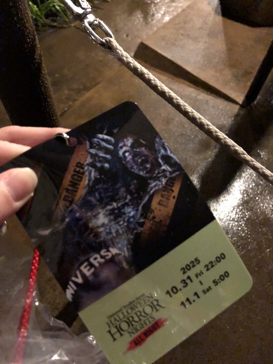 今日はユニバ、オールナイト！
雨上がって良かったね！本当に！