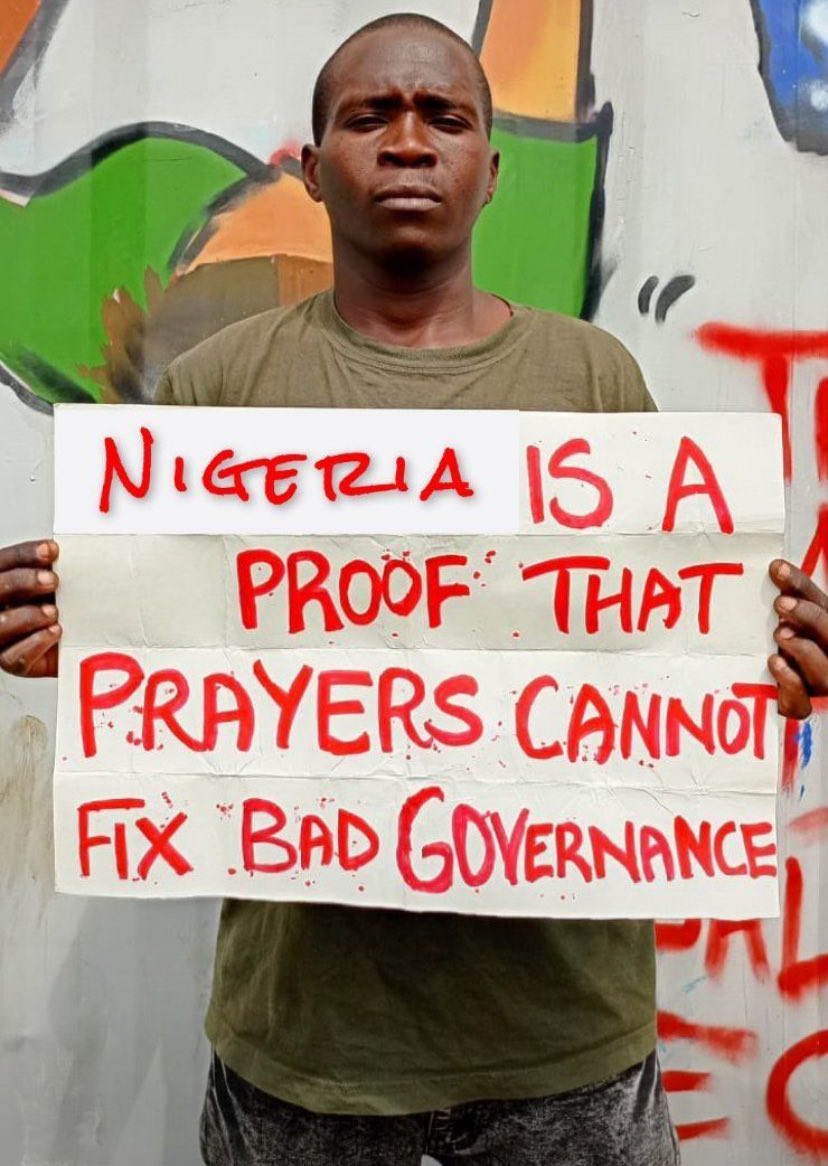 Aqua D FREEMAN tweet media