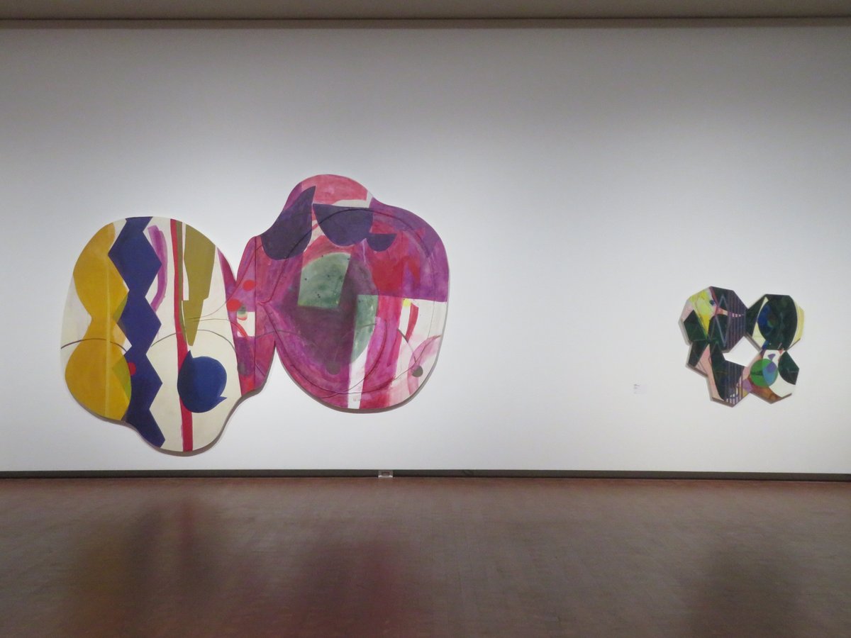 美術家・田部光子が1961年に記した文章と同年に発表された作品《プラカード》を起点に、田部を含む7作家の作品で構成。それぞれの生活に根差しながら自分を取り巻く社会や歴史を見つめ直し、既存の制度や構造に問いを投げかける。映像作品が複数あるので、時間に余裕をもってお出かけを。