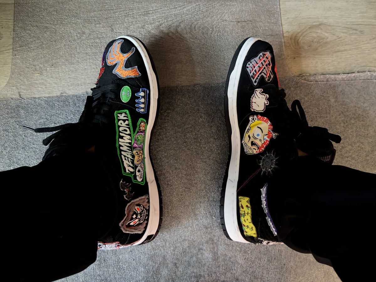 the00Beard's tweet photo. Great day for these shoes. It’s Halloween and #FireFridays #sbdunk #neckface #wearyourkickz #sneakers #Halloween2025 https://t.co/p6tQiNBtna