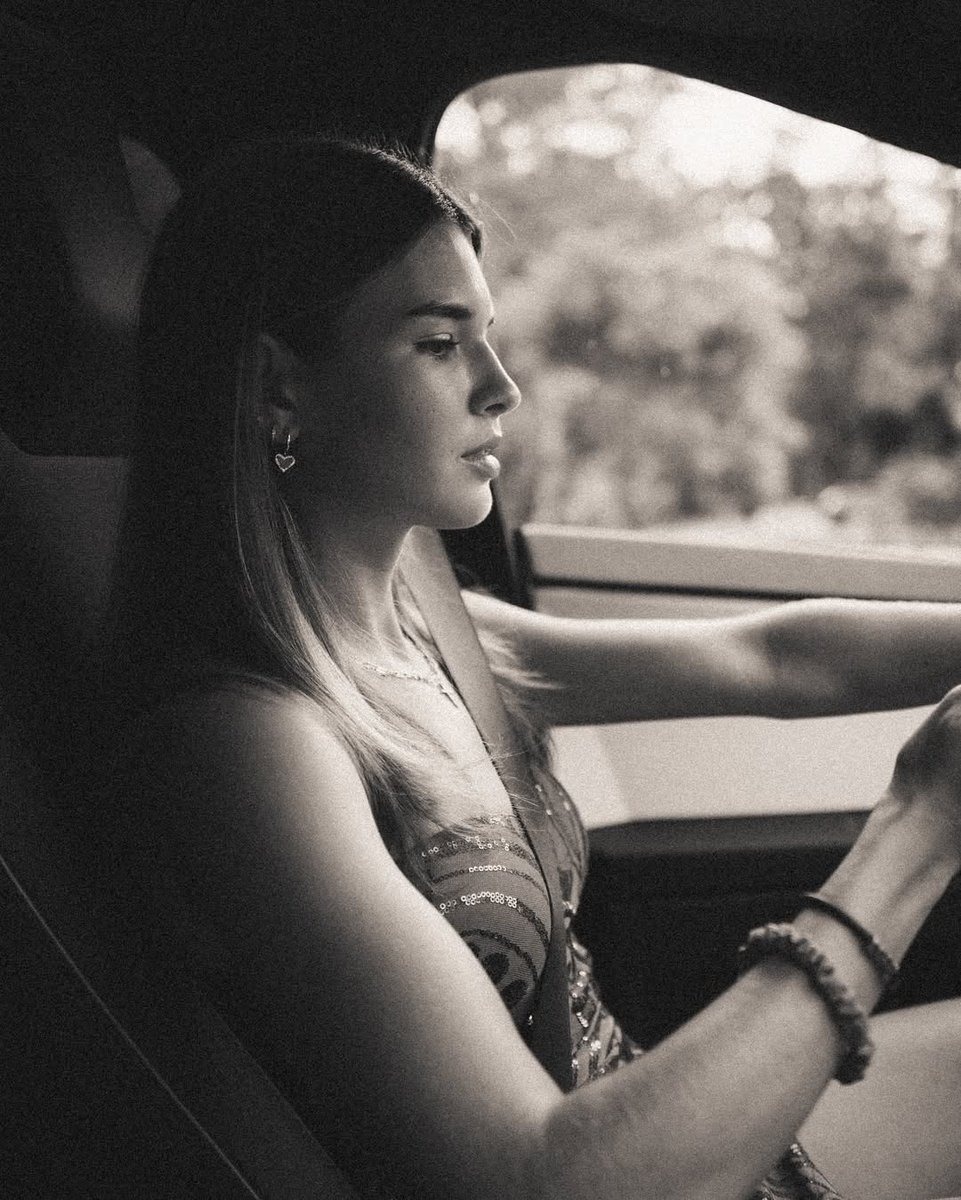 GrandDaughterX's tweet image. Good morning, if you&apos;re awake but not woke say hi 👋