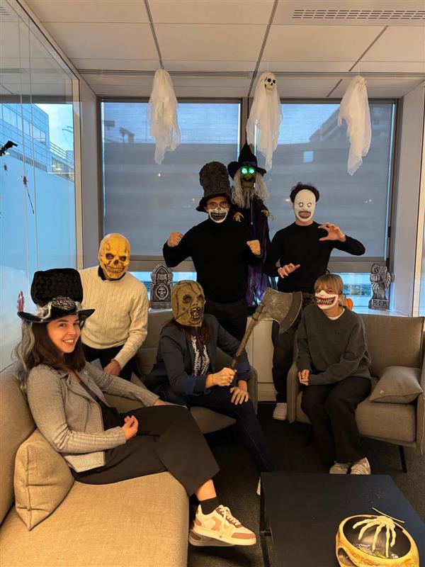 👻 Ce n’est pas un mauvais sort… juste l’ambiance d’Halloween !
Une journée pleine de frissons, de sourires et d’une bonne dose de fun 🎃
🎬 Merci à la Direction et au CSE CSA, ici on collecte les bonbons comme les data ! 🍬
Happy Halloween à tous ✨
#Halloween #CSA #CSECSA