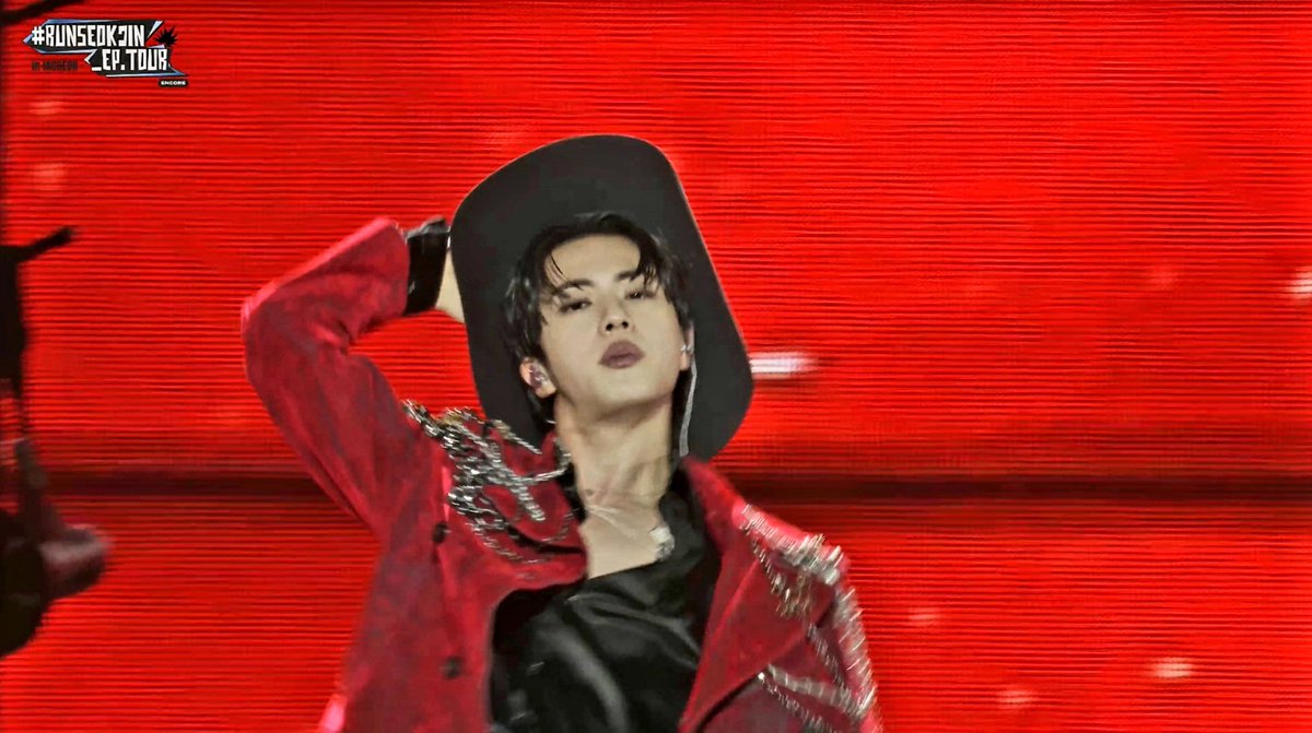 Steph_squared's tweet image. Pretty sure I'll have noise complaints from my apt. from me screaming &amp;amp; jumping from 3am-5:20am. But, girl!#KimSeokjin #RUNSEOKJIN_epTOUR_Encore