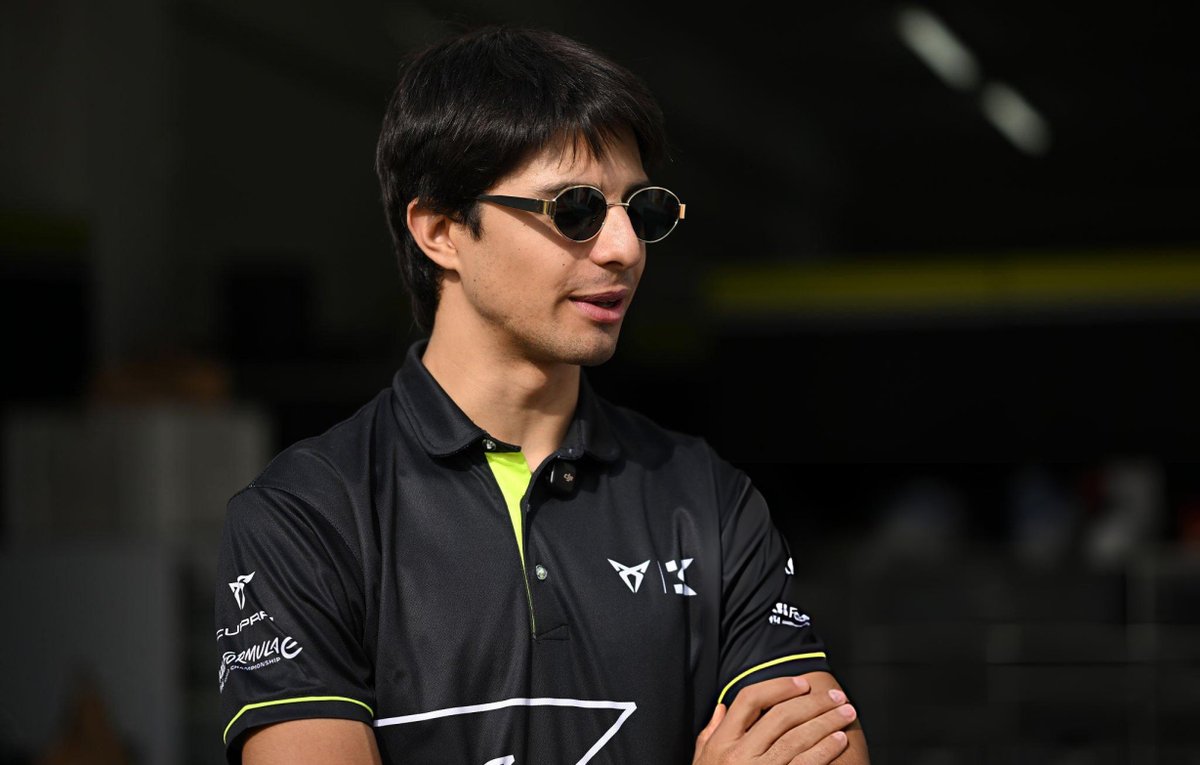 PMartiUpdates's tweet image. 📷🇬🇧|  Pepe in the pit lane during today&apos;s FE Women&apos;s Test

📷🇪🇸| Pepe en el pit lane durante los Women&apos;s Test de FE de hoy

©️ Simon Galloway

#FormulaE #FETesting #CupraKiro #PepeMarti
