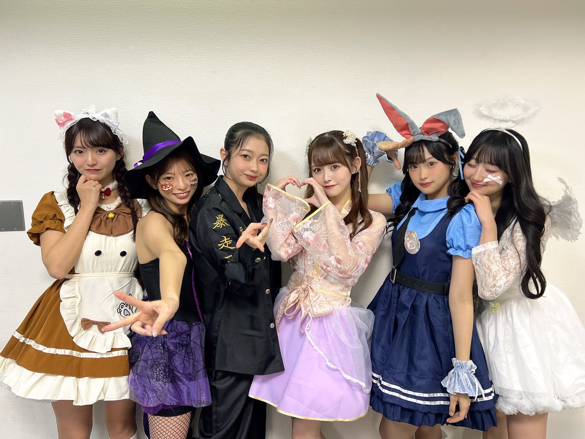 🦇🕸𝑯𝒂𝒑𝒑𝒚 𝑯𝒂𝒍𝒍𝒐𝒘𝒆𝒆𝒏🎃🕯

ライブ情報⬇️
◆11/2(日)
【shook the SELENE】
📍白金高輪SELENEb2
🎤13:45-14:05
📸14:20-15:10
🎁スタンプ1P AND 自撮り写メ
🎫t-dv.com/shooktheSELENE

◆11/3(月祝) 
【秋葉原アイドルサーキット vol.5】
📍TwinBox GARAGE
🎤11:30-11:50
📸12:10-13:10