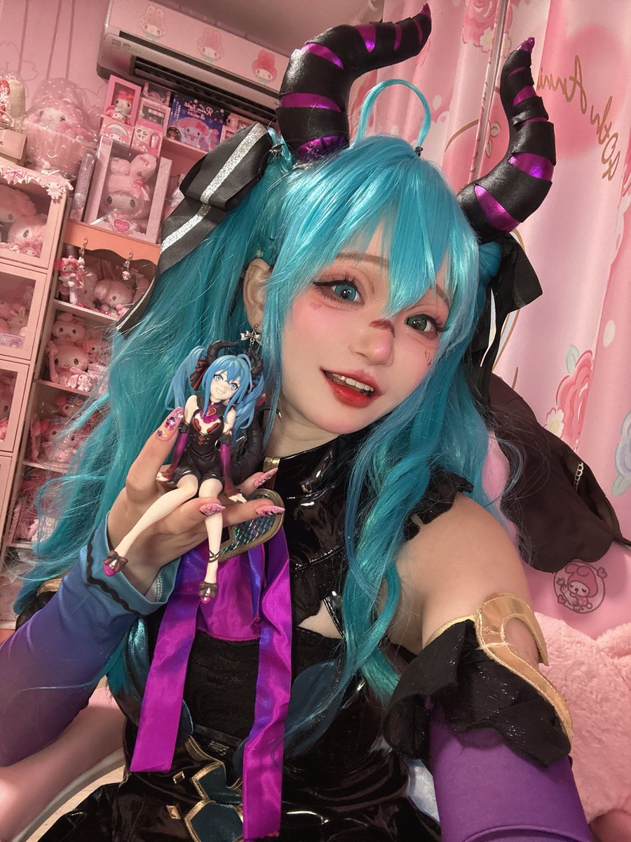 万圣节就是要cosplay🖤邪恶势力降临

#cosplay
#万圣节
#初音未来
#初音ミク
#コスプレ
