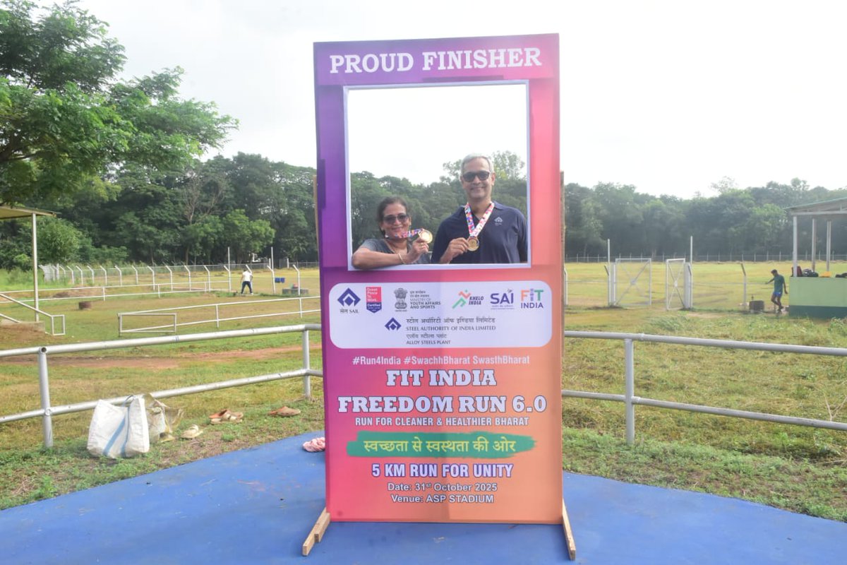 🇮🇳 5K Run for Unity was organized by SAIL/Alloy Steels Plant, Durgapur on 31.10.2025 to commemorate the birth anniversary of Sardar Vallabhbhai Patel, as part of the Fit India Freedom Run 6.0 series.
The Executive Director of ASP administered the Rashtriya Ekta Diwas Pledge and