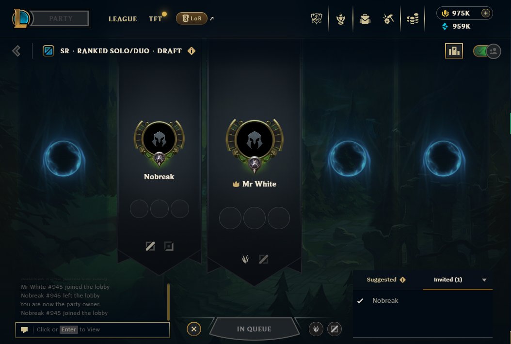 yo twitch.tv/whiteakitout789