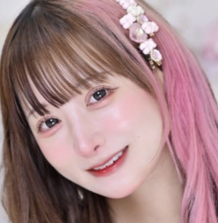 うらめ tweet media